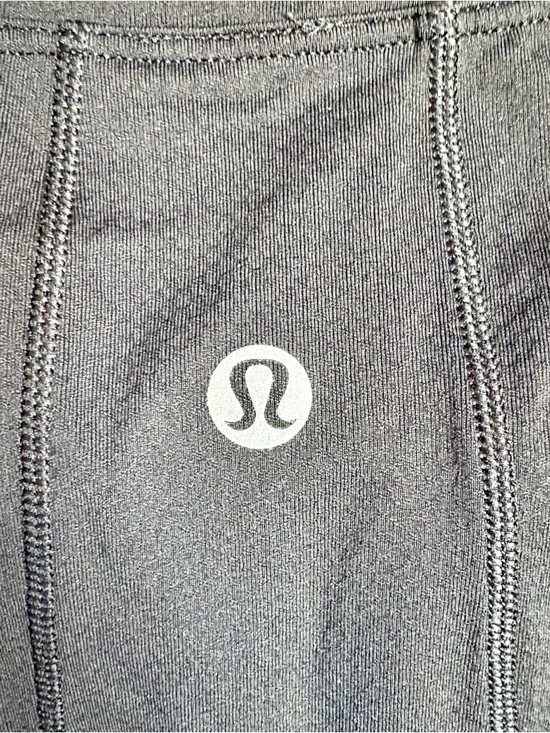 lululemon athletica Black Muscle Love Cropped Tank Size 6 - Picture 5 of 8